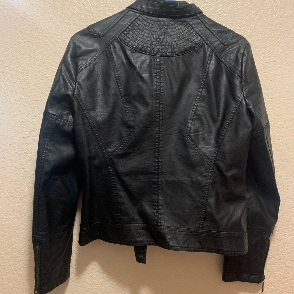 Max Edition Leather Jacket - image 3